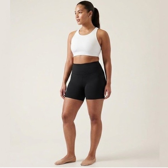 Athleta Pants - Athleta Ultimate 3" Short Womens XL Black High Rise Athletic Running Yoga Shorts